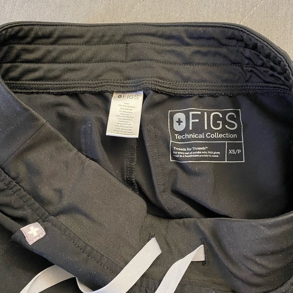 Figs Zamora Jogger Scrub Pants - Picture 7 of 7